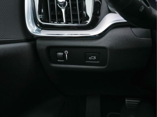 Volvo  S60 2.0 B3 R-Design-Sport-Pack Aut.*LEATHER-MICROFIBRE | FULL-LED | DIGI-COCKPIT | BLIND-SPOT | CAMER... ActivLease financial lease