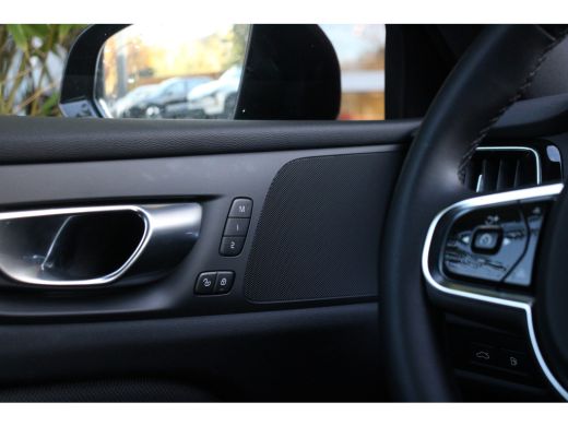 Volvo  S60 Recharge T6 AWD 350pk Plus Dark | Adaptive Cruise | BLIS | Camera | Memory Seats | Stuur/stoelver... ActivLease financial lease