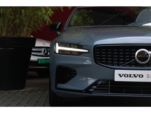 Volvo  S60 Recharge T6 AWD 350pk Plus Dark | Adaptive Cruise | BLIS | Camera | Memory Seats | Stuur/stoelver... ActivLease financial lease
