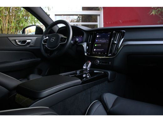 Volvo  S60 Recharge T6 AWD 350pk Plus Dark | Adaptive Cruise | BLIS | Camera | Memory Seats | Stuur/stoelver... ActivLease financial lease