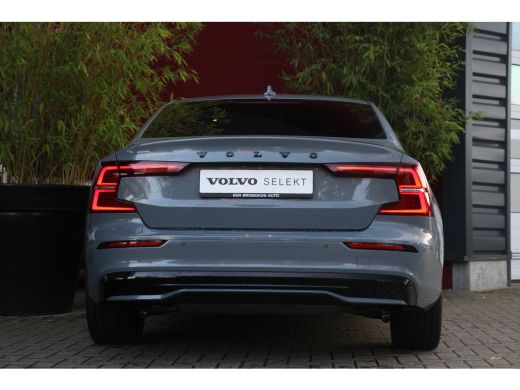 Volvo  S60 Recharge T6 AWD 350pk Plus Dark | Adaptive Cruise | BLIS | Camera | Memory Seats | Stuur/stoelver... ActivLease financial lease