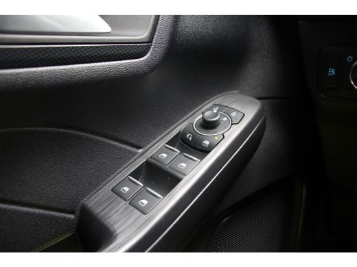 Ford Kuga 2.5 PHEV ST-Line | NL-AUTO! | CAMERA | STANDVERWARMING | NAVI | CLIMA | CRUISE | PARKEERSENSOREN ... ActivLease financial lease