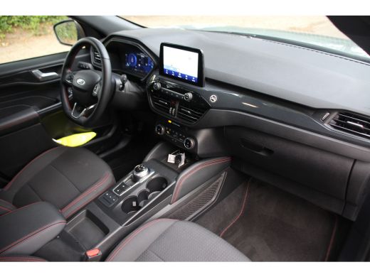 Ford Kuga 2.5 PHEV ST-Line | NL-AUTO! | CAMERA | STANDVERWARMING | NAVI | CLIMA | CRUISE | PARKEERSENSOREN ... ActivLease financial lease