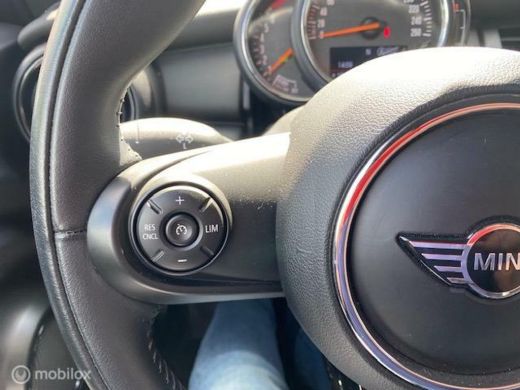 Mini 3-Deurs 1.5 Mini First Pepper ActivLease financial lease