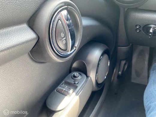 Mini 3-Deurs 1.5 Mini First Pepper ActivLease financial lease