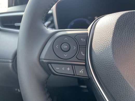 Toyota Corolla Cross Hybrid 140 Dynamic ActivLease financial lease