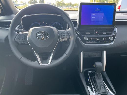 Toyota Corolla Cross Hybrid 140 Dynamic ActivLease financial lease