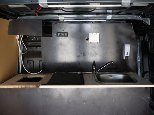 Volkswagen Crafter 35 2.0 TDI 140 PK DSG L3H3 + 3000 KG TREKHAAK + ADAPTIVE CRUISE / STUUR+ STOELVERW. / MASSAGE / L... ActivLease financial lease