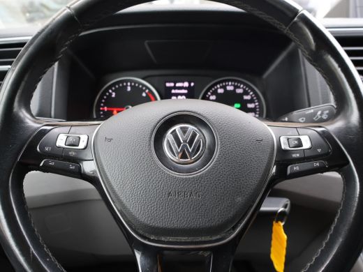 Volkswagen Crafter 35 2.0 TDI 140 PK DSG L3H3 + 3000 KG TREKHAAK + ADAPTIVE CRUISE / STUUR+ STOELVERW. / MASSAGE / L... ActivLease financial lease