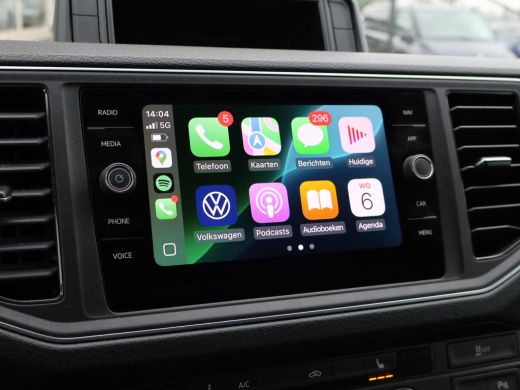 Volkswagen Crafter 35 2.0 TDI 140 PK DSG L3H3 + 3000 KG TREKHAAK + ADAPTIVE CRUISE / STUUR+ STOELVERW. / MASSAGE / L... ActivLease financial lease