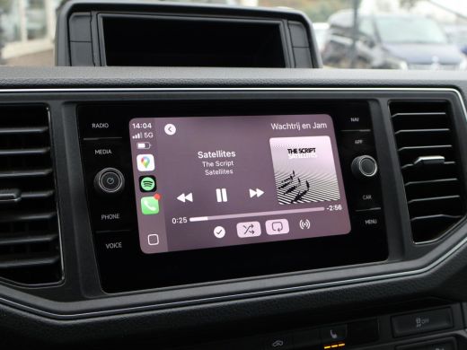 Volkswagen Crafter 35 2.0 TDI 140 PK DSG L3H3 + 3000 KG TREKHAAK + ADAPTIVE CRUISE / STUUR+ STOELVERW. / MASSAGE / L... ActivLease financial lease