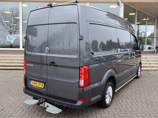 Volkswagen Crafter 35 2.0 TDI 140 PK DSG L3H3 + 3000 KG TREKHAAK + ADAPTIVE CRUISE / STUUR+ STOELVERW. / MASSAGE / L... ActivLease financial lease