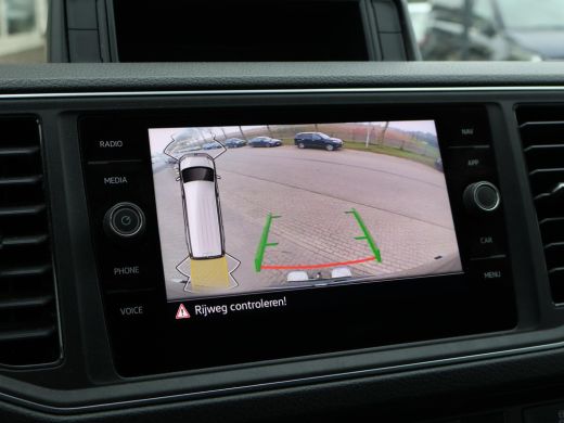 Volkswagen Crafter 35 2.0 TDI 140 PK DSG L3H3 + 3000 KG TREKHAAK + ADAPTIVE CRUISE / STUUR+ STOELVERW. / MASSAGE / L... ActivLease financial lease