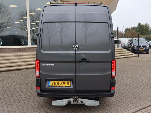 Volkswagen Crafter 35 2.0 TDI 140 PK DSG L3H3 + 3000 KG TREKHAAK + ADAPTIVE CRUISE / STUUR+ STOELVERW. / MASSAGE / L... ActivLease financial lease