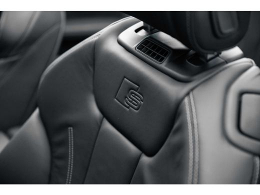 Audi A5 Cabriolet 35 TFSI 150pk S edition | Achteruitrijcamera | Stoelverwarming | 20" | Stoelen Elektris... ActivLease financial lease