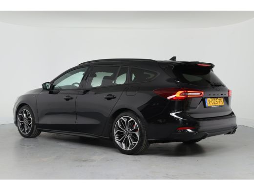 Ford Focus Wagon 1.0 EcoBoost Hybrid ST Line X | Winter Pack | Camera | 18 inch lichtmetalen velgen | Climat... ActivLease financial lease