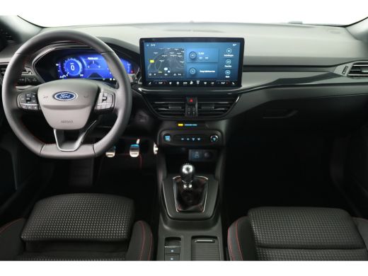 Ford Focus Wagon 1.0 EcoBoost Hybrid ST Line X | Winter Pack | Camera | 18 inch lichtmetalen velgen | Climat... ActivLease financial lease