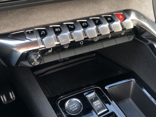 Peugeot 3008 1.6 HYbrid 225 GT | Elek. Stoel | Navigatie | Stoelverwarming | Adaptieve Cruise ActivLease financial lease