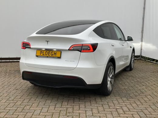 Tesla Model Y Long Range AWD 75 kWh Autopilot Stoelverw voor/achter BTW auto Dual Motor ActivLease financial lease
