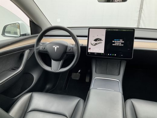Tesla Model Y Long Range AWD 75 kWh Autopilot Stoelverw voor/achter BTW auto Dual Motor ActivLease financial lease