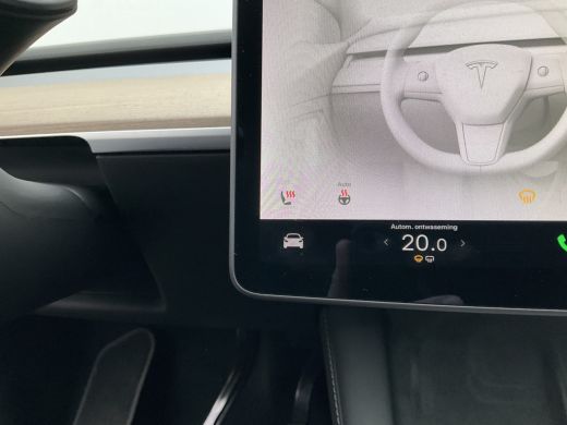 Tesla Model Y Long Range AWD 75 kWh Autopilot Stoelverw voor/achter BTW auto Dual Motor ActivLease financial lease