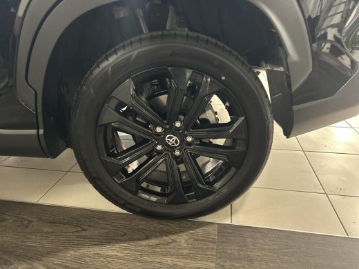 Toyota Corolla Cross Hybrid 140 Black Edition ActivLease financial lease