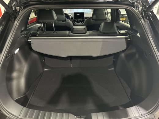 Toyota Corolla Cross Hybrid 140 Black Edition ActivLease financial lease