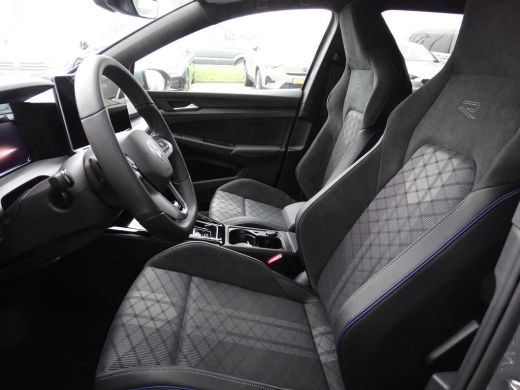 Volkswagen GOLF Variant Volkswagen R-Line Edition | Inclusief €2000,- inruilvoordeel Inclusief €2000,- inruilvoordeel | '... ActivLease financial lease