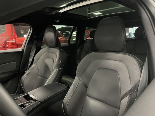 Volvo  V60 T6 AWD Recharge Plus Dark Long Range | Schuifdak | Adaptieve Cruise Control | Stoelverwarming voo... ActivLease financial lease