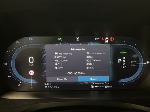 Volvo  V60 T6 AWD Recharge Plus Dark Long Range | Schuifdak | Adaptieve Cruise Control | Stoelverwarming voo... ActivLease financial lease