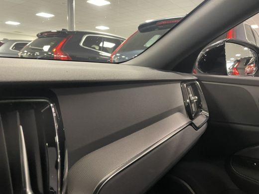 Volvo  V60 T6 AWD Recharge Plus Dark Long Range | Schuifdak | Adaptieve Cruise Control | Stoelverwarming voo... ActivLease financial lease
