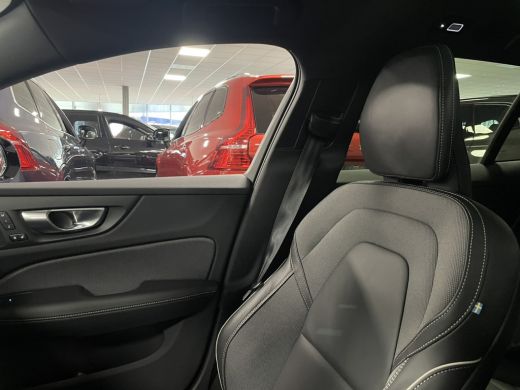 Volvo  V60 T6 AWD Recharge Plus Dark Long Range | Schuifdak | Adaptieve Cruise Control | Stoelverwarming voo... ActivLease financial lease