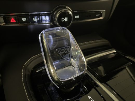 Volvo  V60 T6 AWD Recharge Plus Dark Long Range | Schuifdak | Adaptieve Cruise Control | Stoelverwarming voo... ActivLease financial lease