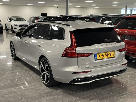 Volvo  V60 T6 AWD Recharge Plus Dark Long Range | Schuifdak | Adaptieve Cruise Control | Stoelverwarming voo... ActivLease financial lease
