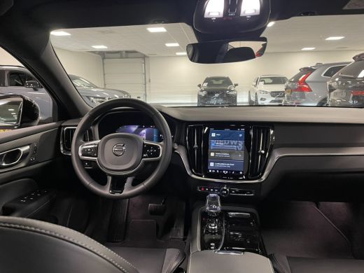 Volvo  V60 T6 AWD Recharge Plus Dark Long Range | Schuifdak | Adaptieve Cruise Control | Stoelverwarming voo... ActivLease financial lease