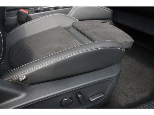 Ford Kuga 2.5 PHEV Active X | PANORAMADAK | TREKHAAK | HEAD-UP | FULL LED | ADAPTIVE CRUISE ActivLease financial lease