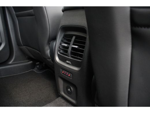 Ford Kuga 2.5 PHEV Active X | PANORAMADAK | TREKHAAK | HEAD-UP | FULL LED | ADAPTIVE CRUISE ActivLease financial lease