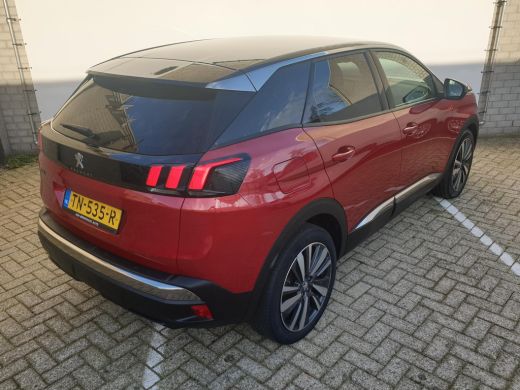 Peugeot 3008 1.2 PureTech Allure | Leder | Navigatie | Cruise Control ActivLease financial lease