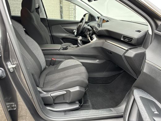 Peugeot 5008 1.2 PureTech Blue Lease Executive | 7persoons | Cruise Control | Automatische Airco ActivLease financial lease