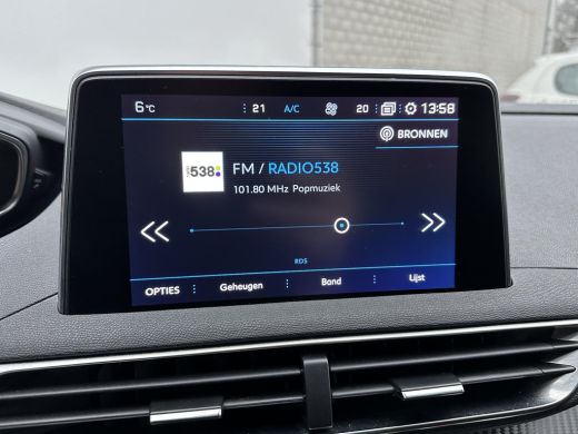 Peugeot 5008 1.2 PureTech Blue Lease Executive | 7persoons | Cruise Control | Automatische Airco ActivLease financial lease