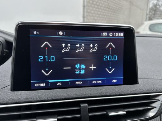 Peugeot 5008 1.2 PureTech Blue Lease Executive | 7persoons | Cruise Control | Automatische Airco ActivLease financial lease
