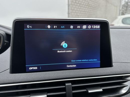 Peugeot 5008 1.2 PureTech Blue Lease Executive | 7persoons | Cruise Control | Automatische Airco ActivLease financial lease