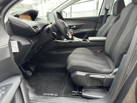 Peugeot 5008 1.2 PureTech Blue Lease Executive | 7persoons | Cruise Control | Automatische Airco ActivLease financial lease
