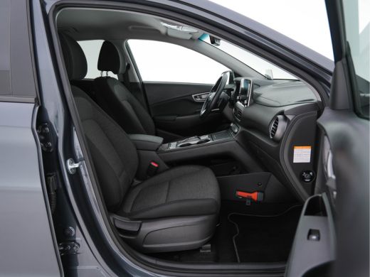 Hyundai KONA EV Fashion 64 kWh (INCL-BTW) Aut.*KRELL-AUDIO | HEAD-UP | NAVI-FULLMAP | KEYLESS | SHIFT-PADDLES ... ActivLease financial lease