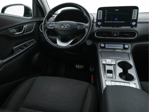 Hyundai KONA EV Fashion 64 kWh (INCL-BTW) Aut.*KRELL-AUDIO | HEAD-UP | NAVI-FULLMAP | KEYLESS | SHIFT-PADDLES ... ActivLease financial lease