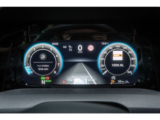 Volkswagen GOLF Variant Volkswagen R-Line Edition | Inclusief €2000,- inruilvoordeel Inclusief €2000,- inruilvoordeel | '... ActivLease financial lease