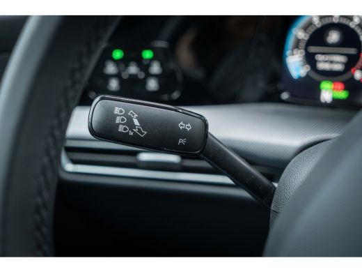 Volkswagen GOLF Variant Volkswagen R-Line Edition | Inclusief €2000,- inruilvoordeel Inclusief €2000,- inruilvoordeel | '... ActivLease financial lease