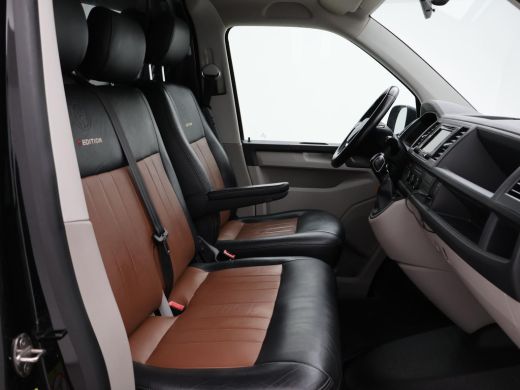 Volkswagen Transporter 2.0 TDI 204 PK DSG + LEDER / APPLE CARPLAY / 2500 KG TREKHAAK / CAMERA / STANDKACHEL ActivLease financial lease