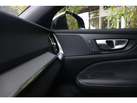 Volvo  S60 Recharge T6 AWD 350pk Plus Dark | Adaptive Cruise | BLIS | Camera | Memory Seats | Stuur/stoelver... ActivLease financial lease