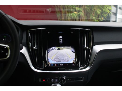 Volvo  S60 Recharge T6 AWD 350pk Plus Dark | Adaptive Cruise | BLIS | Camera | Memory Seats | Stuur/stoelver... ActivLease financial lease